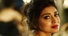 <font style='color:#000000'>Shriya Saran ties the knot with Russian boyfriend</font>