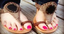<font style='color:#000000'>Summer hacks for your feet</font>