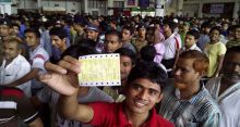 <font style='color:#000000'>Eid tickets: Long queue at Kamalapur</font>
