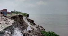 <font style='color:#000000'>Manikganj residents worried about riverbank erosions</font>