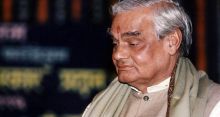 <font style='color:#000000'>Former Indian PM Atal Bihari Vajpayee dies</font>